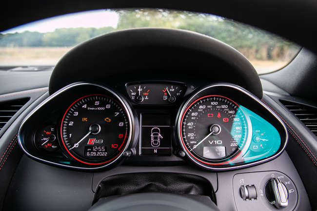 2014 Audi R8 Coupé V10-Sold