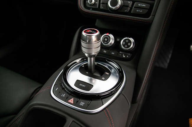 2014 Audi R8 Coupé V10-Sold