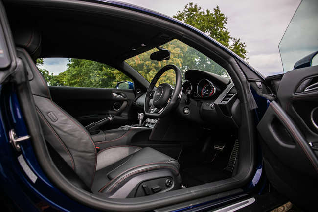 2014 Audi R8 Coupé V10-Sold