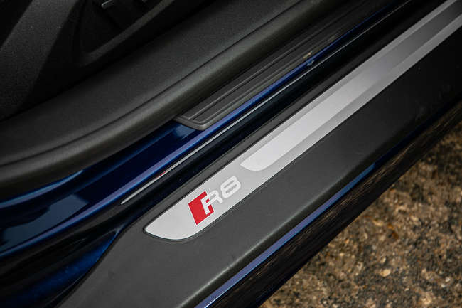 2014 Audi R8 Coupé V10-Sold
