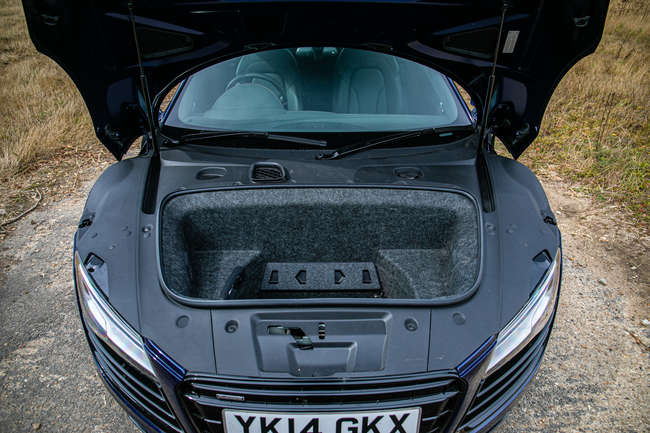 2014 Audi R8 Coupé V10-Sold