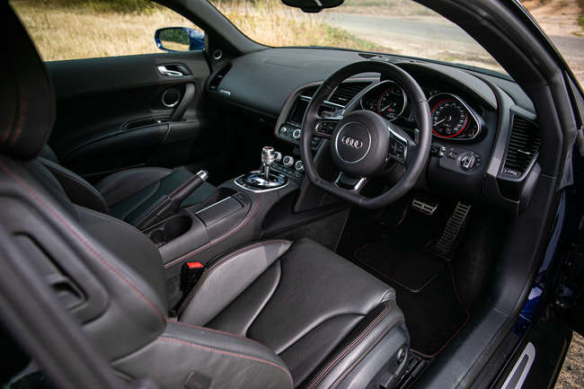 2014 Audi R8 Coupé V10-Sold