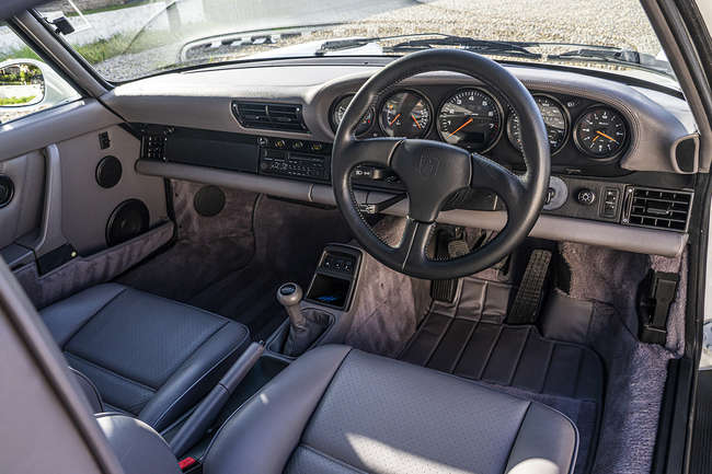 1993 Porsche 911 (964) Turbo 3.3-Litre-Sold