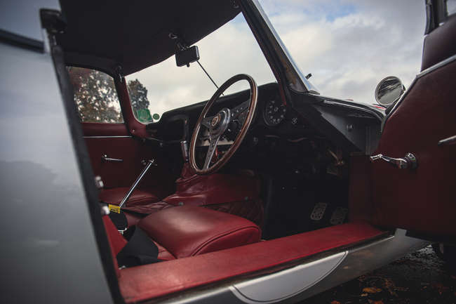 1965 Jaguar E-Type Series I 4.2-Litre Roadster 'Semi-lightwe-Auction Lot