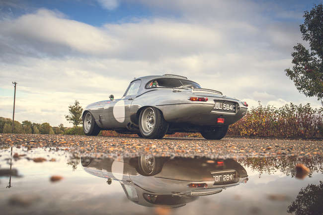 1965 Jaguar E-Type Series I 4.2-Litre Roadster 'Semi-lightwe-Auction Lot