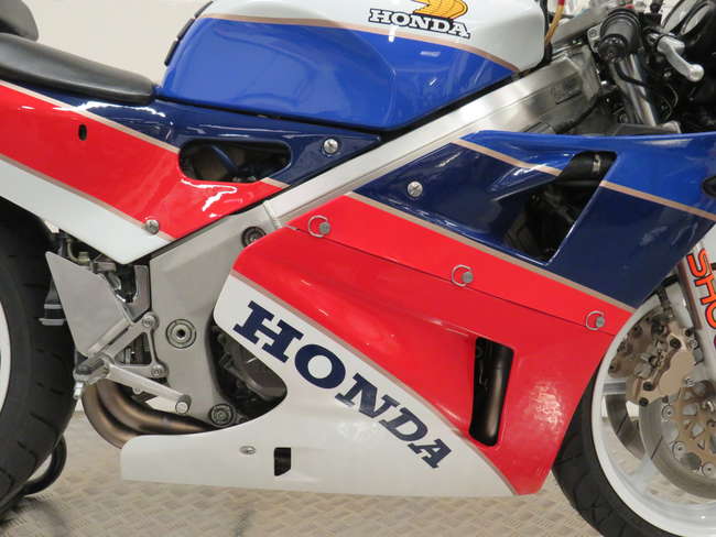 1988 Honda VFR750R Type RC30 748cc-Sold