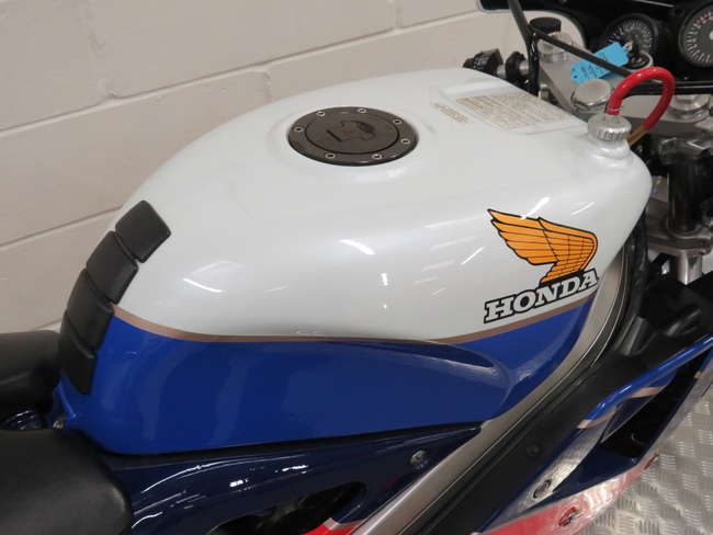 1988 Honda VFR750R Type RC30 748cc-Sold
