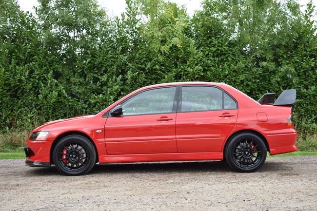 2005 Mitsubishi Lancer Evo VIII MR FQ-400-Sold