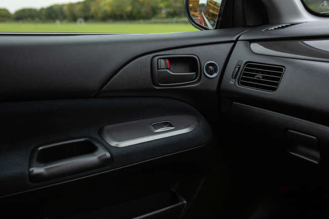 2005 Mitsubishi Lancer Evo VIII MR FQ-400-Sold