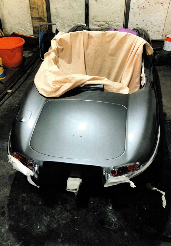 Exquisite Electric 1:2,5 Scale Model Jaguar E-Type Series 1 -Auction Lot