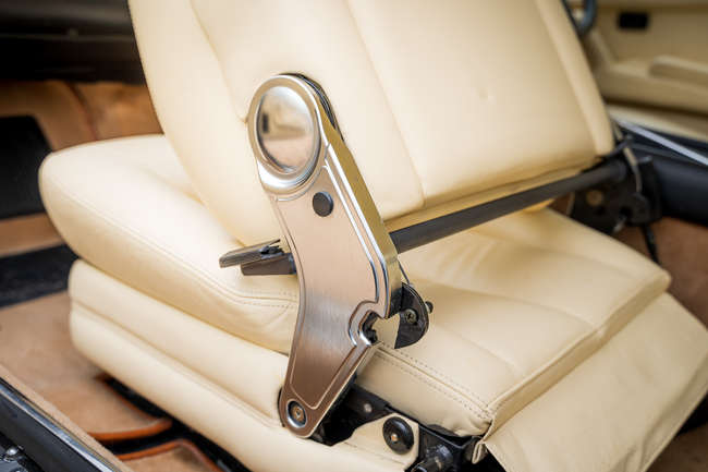 1986 Ferrari 412 Manual - 9,627 miles -Sold