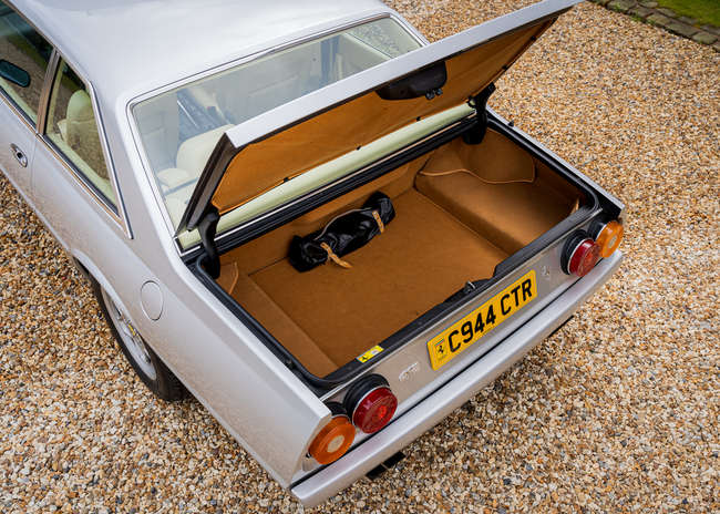 1986 Ferrari 412 Manual - 9,627 miles -Sold