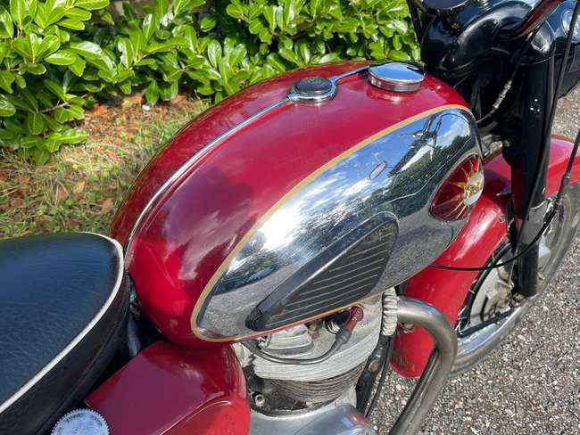 Iconic Auctioneers | 1962 BSA A65 Star Twin 650cc-Sold