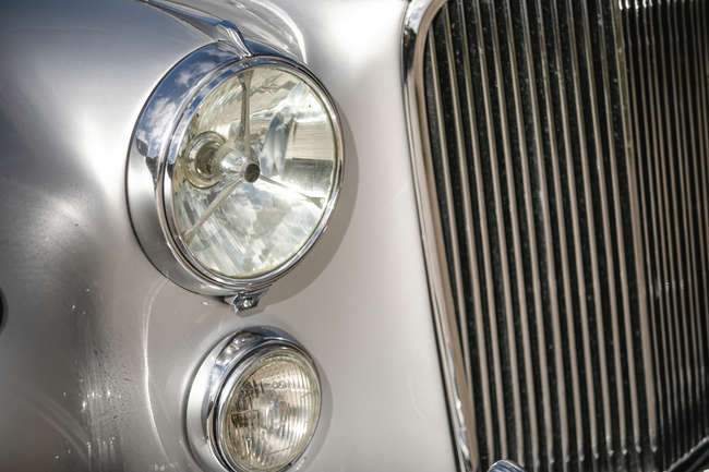 1952 Jaguar Mk VII Saloon-Auction Lot