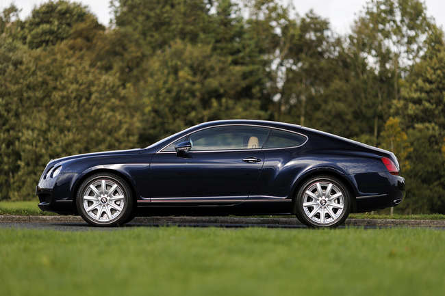 2004 Bentley Continental GT Coupé-Sold