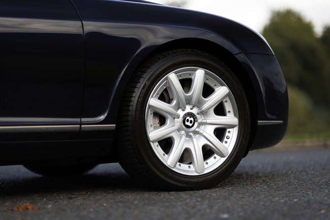 2004 Bentley Continental GT Coupé-Sold