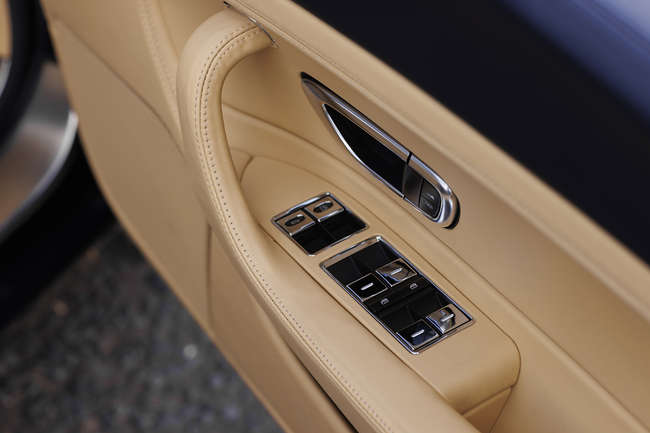 2004 Bentley Continental GT Coupé-Sold