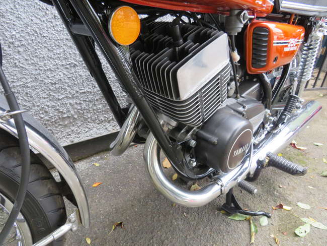 1975 Yamaha RD250 247cc-Auction Lot