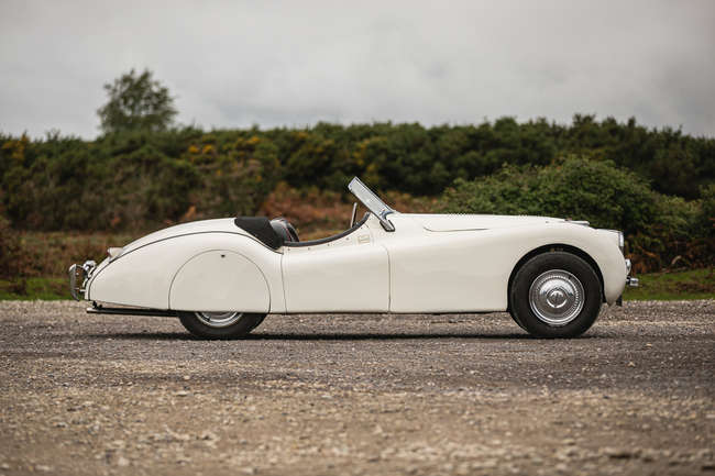 Iconic Auctioneers | 1950 Jaguar XK120 Roadster-Sold