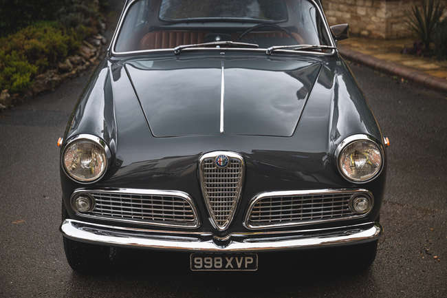 Mitica 1:18 Alfa Romeo Giulia 1.6 Ti Année de construction 1962 vert clair MITICA200021-D modèle voiture MITICA200021-D 9780222000217