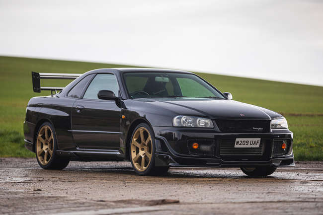 Iconic Auctioneers | 2000 Nissan Skyline R34 GT-R V-Spec