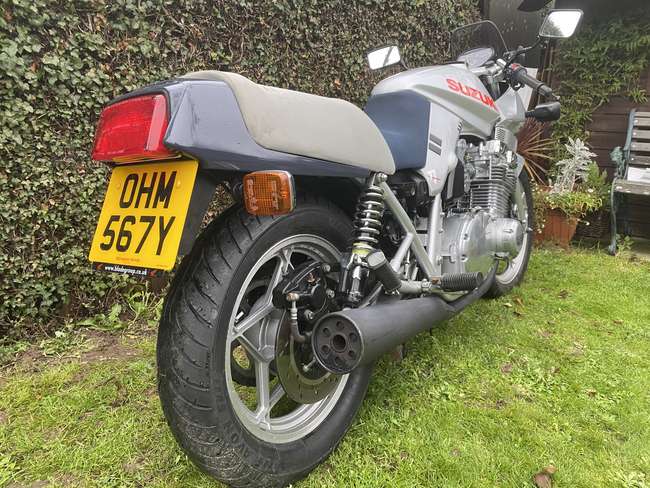 Iconic Auctioneers | 1982 Suzuki GSX1000 SZ Katana 997cc-Auction Lot
