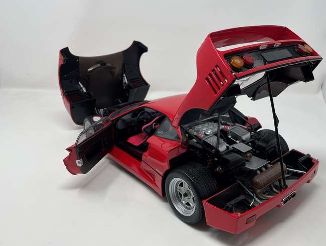 Kyosho Ferrari F40 1:12th Scale Diecast Model