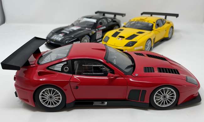 A Trio of 1:18th Scale Ferrari 575 GTCs by Kyosho  