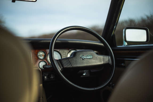 1983 Daimler Sovereign 4.2-Litre Vanden Plas - 7,700 miles-Auction Lot