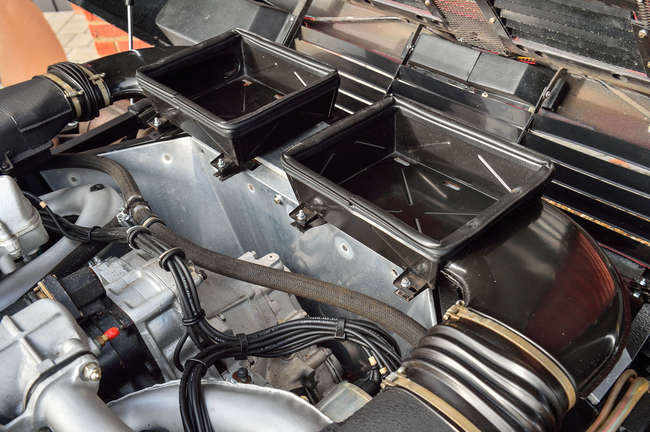 1982 Ferrari 512 BBi-Sold