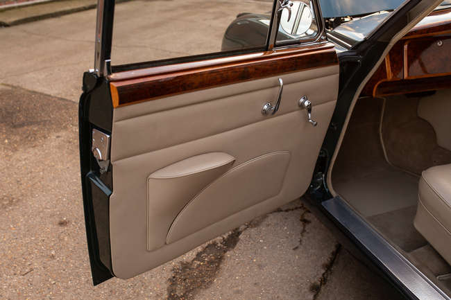 1962 Jaguar Mk2 3.8-Litre Manual O/D Saloon-Sold