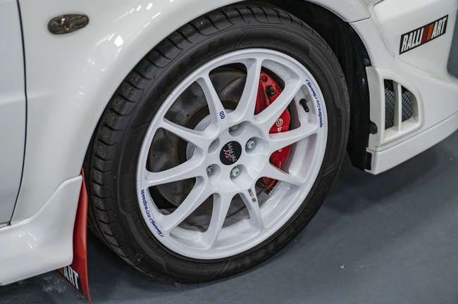 2000 Mitsibushi Lancer Evolution VI Tommi Makinen-Auction Lot