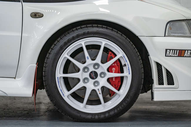 2000 Mitsibushi Lancer Evolution VI Tommi Makinen-Auction Lot