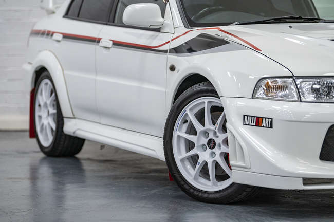 2000 Mitsibushi Lancer Evolution VI Tommi Makinen-Auction Lot