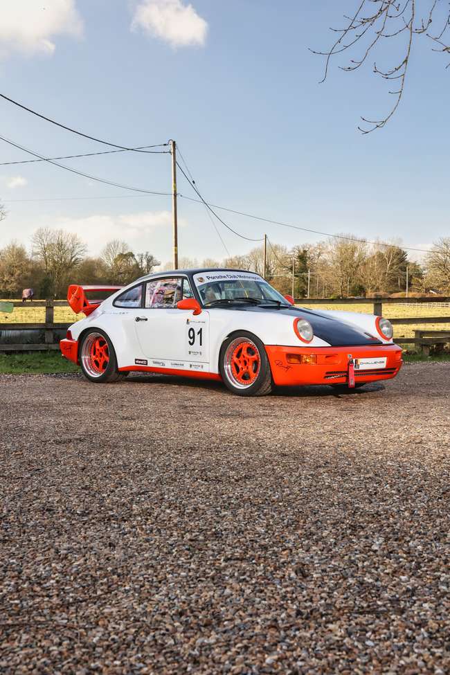Iconic Auctioneers | 1990 Porsche 911 (964) 3.6-Litre Widebody