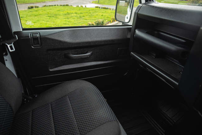 2014 Land Rover Defender 110 2.2-Litre Station Wagon (7-seat-For Sale