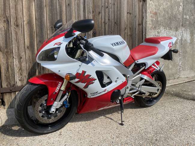 1999 Yamaha YZF-R1 998cc-Sold