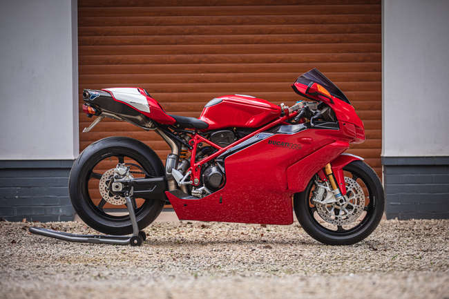 2005 Ducati 999R 999cc-For Sale