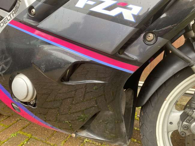 1991 Yamaha FZR600 Genesis 599cc-Sold