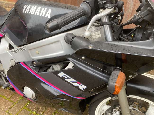 1991 Yamaha FZR600 Genesis 599cc-Sold