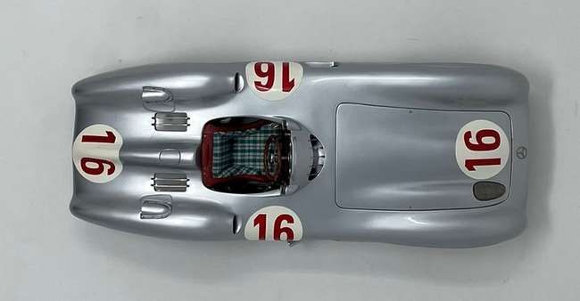 CMC Mercedes-Benz W196R 1954/55 Stromlinie 1/18 – Modèle M044, Miniature Collection Vintage