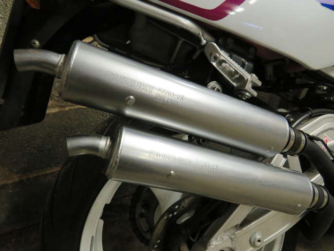 1995 Suzuki RGV250R 249cc-Sold