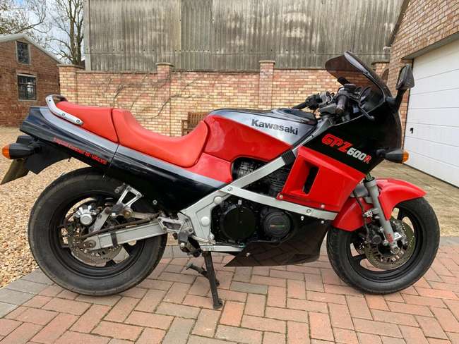 1985 Kawasaki GPZ 600R 592cc-Sold