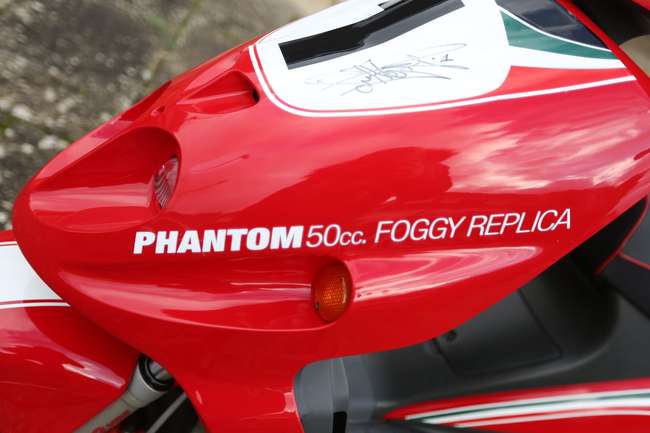 2000 Malaguti Phantom F-12 LC Signed Carl Fogarty Replica 49-Sold