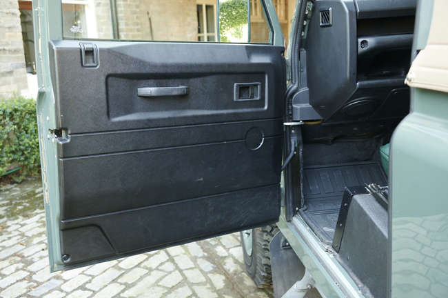 2010 Land Rover Defender 90 - 4.8-Litre V8 by JE Motorworks-Sold
