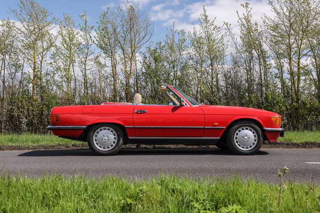 1989 Mercedes-Benz 300SL (R107) - Hardtop -For Sale