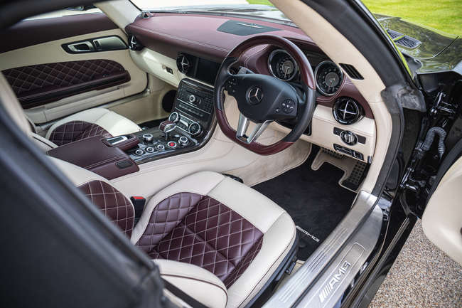 2014 Mercedes-Benz SLS AMG GT Roadster - one of two UK cars-For Sale