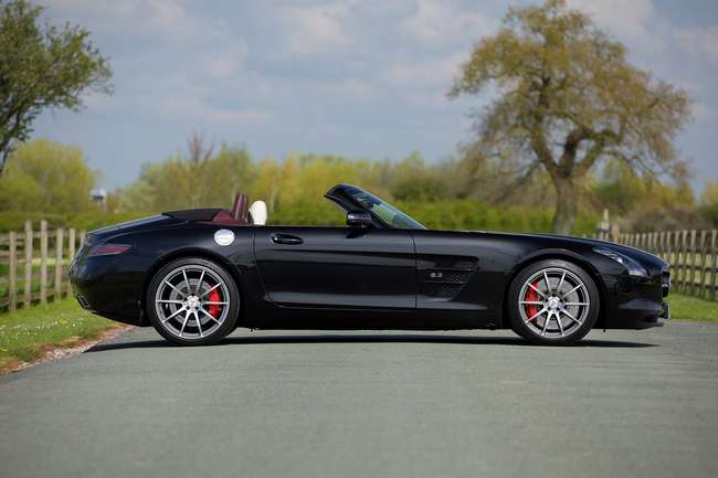 2014 Mercedes-Benz SLS AMG GT Roadster - one of two UK cars-For Sale
