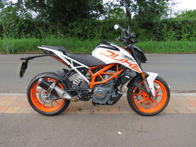 2017 KTM 390 Duke 373cc-Sold