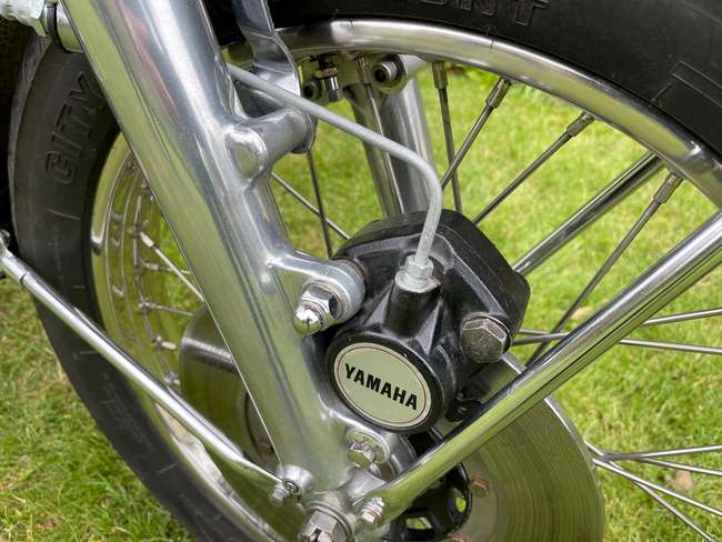 1976 Yamaha RD250B 247cc-Sold